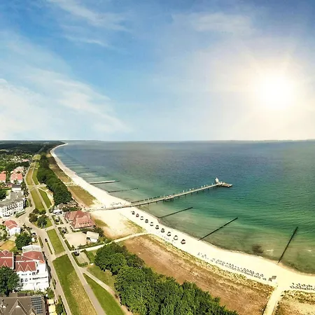 Meerzeit An Der Seebruecke Zingst