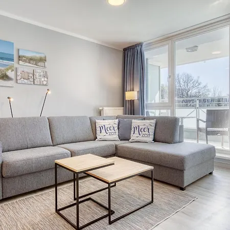 Meerzeit An Der Seebruecke Zingst